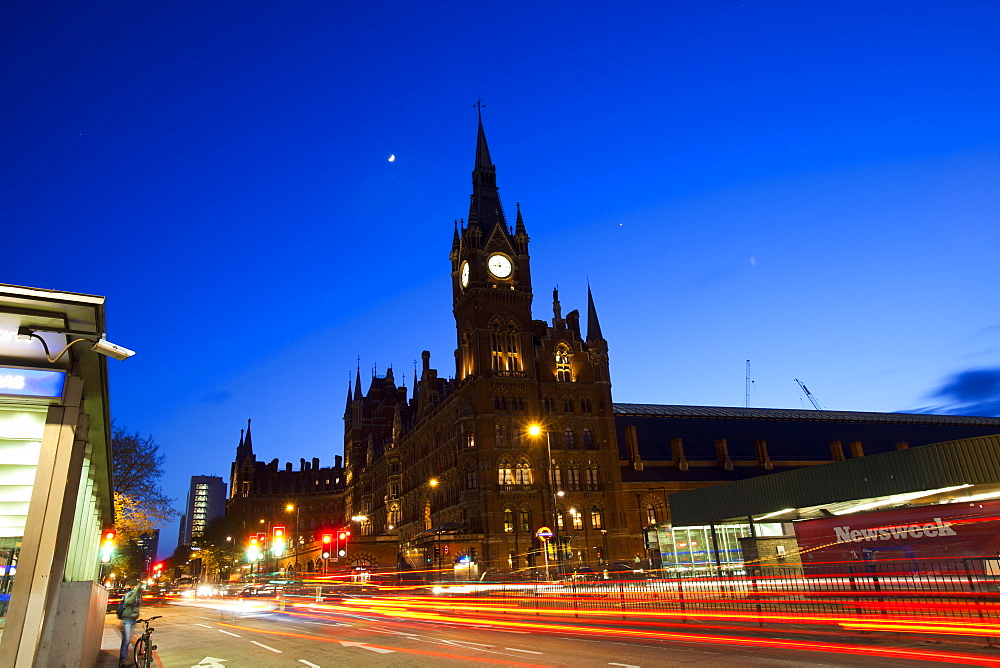 St. Pancras Station and Euston Road at Kings Cross at twilight, London, England, United Kingdom, Europe