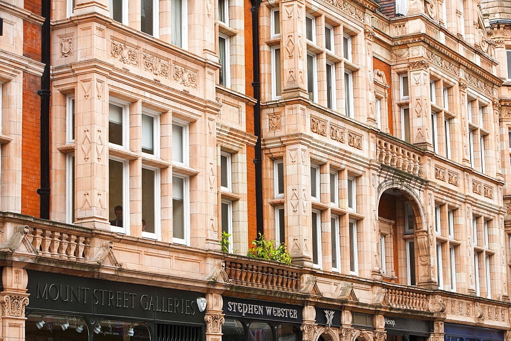 Mount Street, an exclusive area of Mayfair, in London, England, United Kingdom, Europe