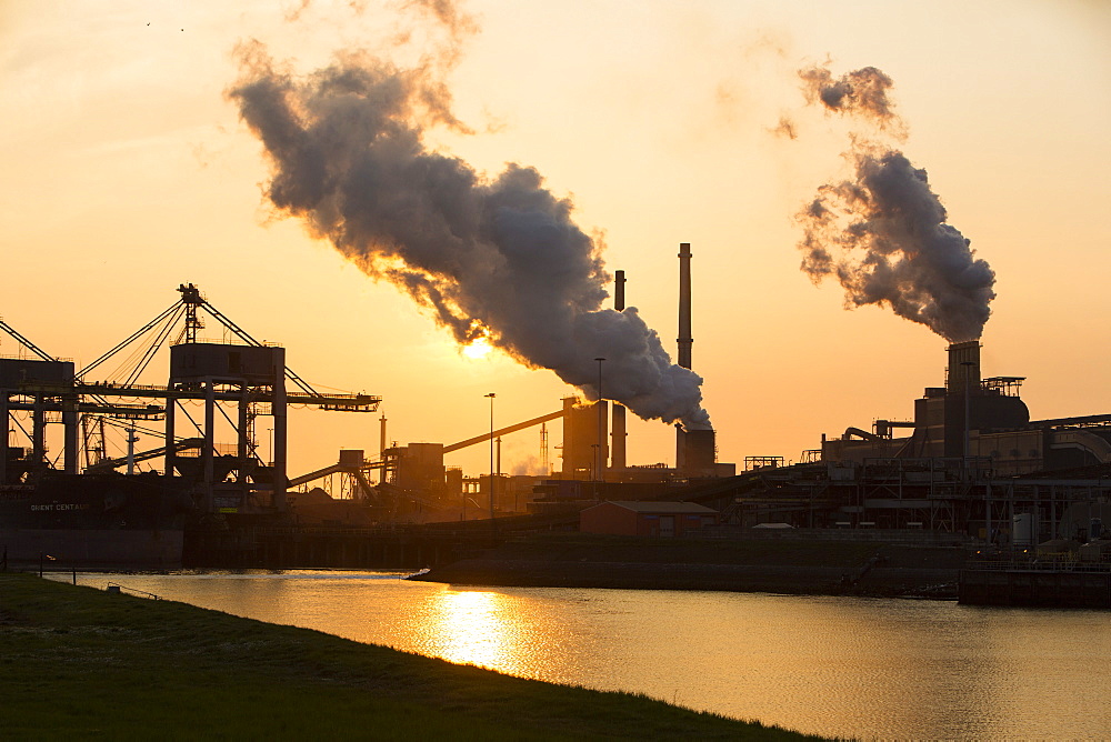 Emissions from a Tata Steel works in Ijmuiden, Netherlands, Europe