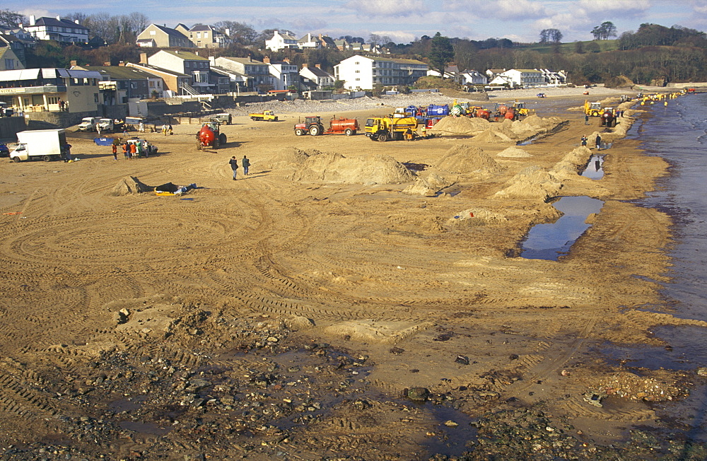 Oil spill clean up, Suandersfoot, Sea Empress, Pembrokeshire