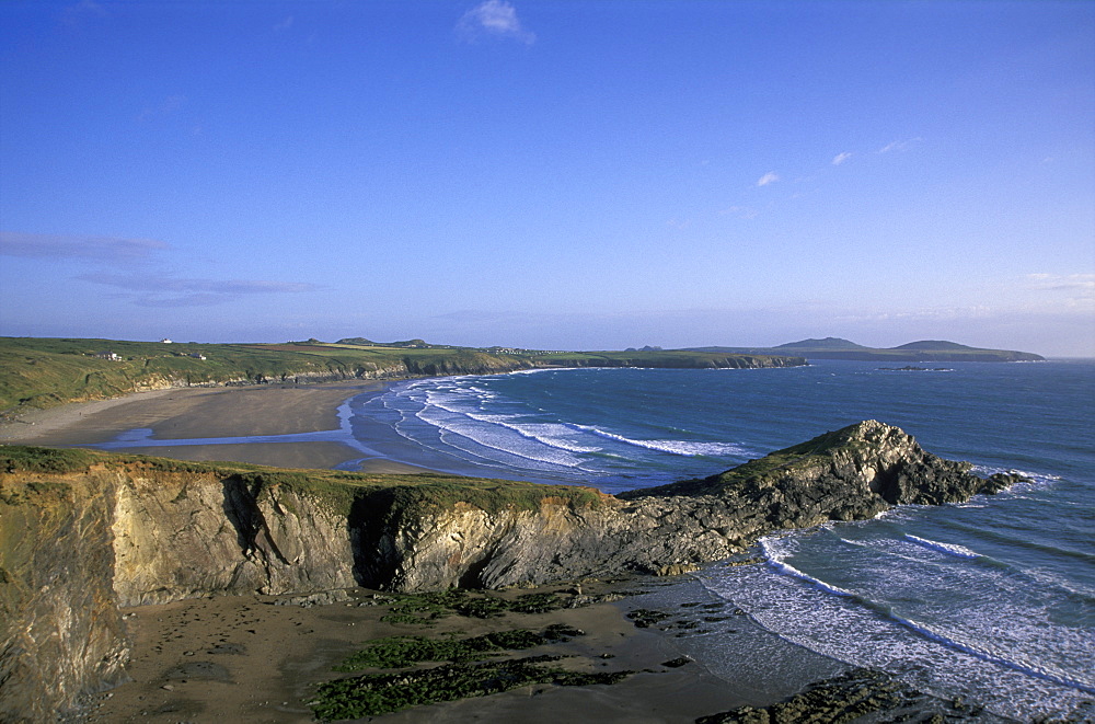 Whitesands Beach and Ramsey Island, St Davids, Pembrokeshire, Wales, UK, Europe