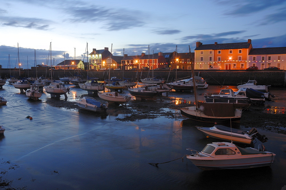 Aberaeron, Wales, UK     (rr)