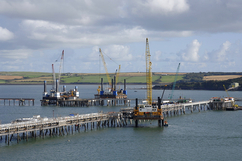 Jetty construction, South Hook LNG, Milford Haven, Pembrokeshire, Wales, UK, Great Britain