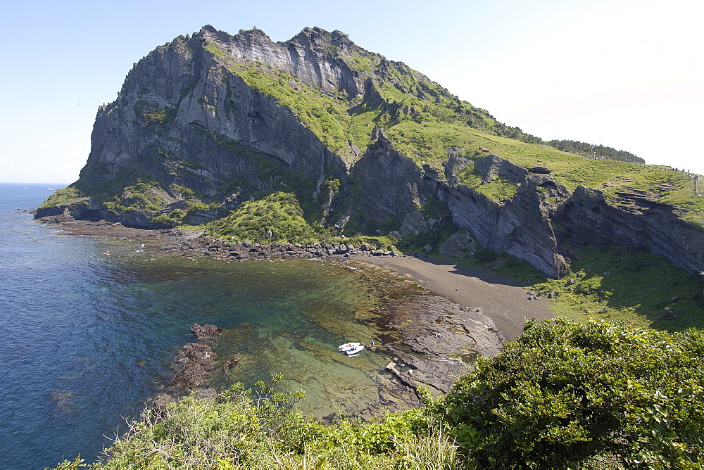 Secluded beach on the slopes of Ilchulbong volcanic cone, Jeju-Do, South Korea, Asia