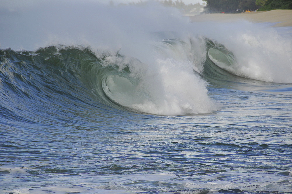 Waves crashing, Oahu, Hawaii, United States of America, Pacific