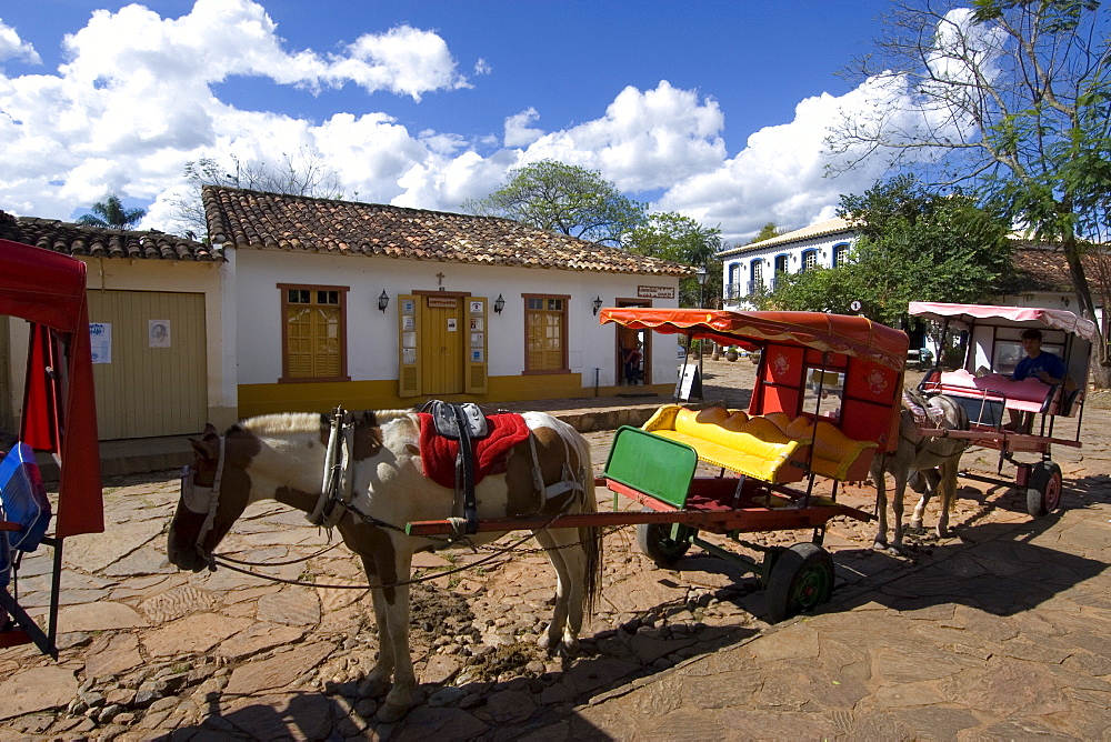 Horse carriages used for tourism and sightseeing, Tiradentes, Minas Gerais, Brazil, South America