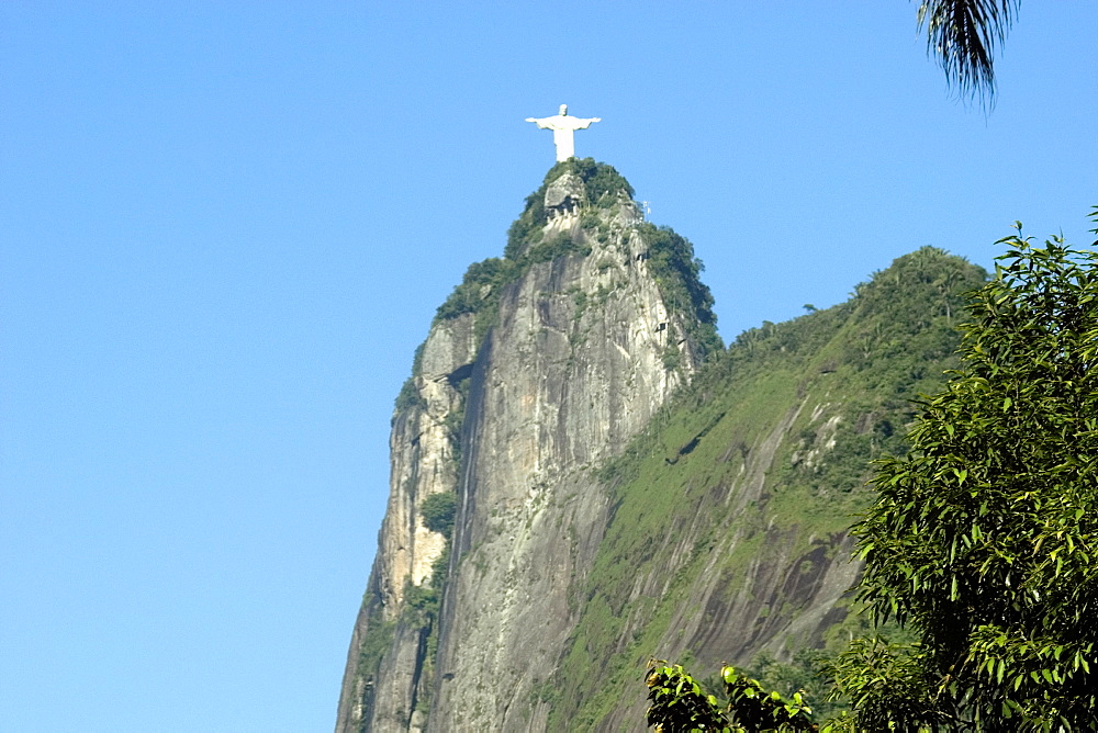 Statue of Christ the Redeemer, chosen one of the seven wonders of the modern world, Rio de Janeiro, Brazil, South America