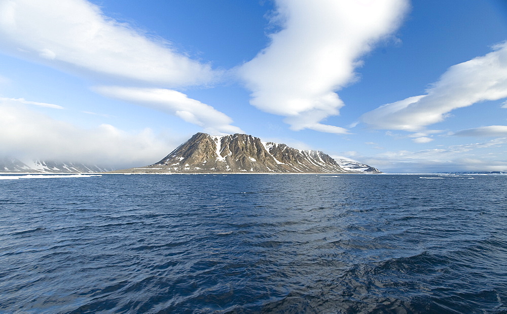 Parryoya Island, The Seven Islands, Arctic Circle, Most Northern Land Mass. Longyearbyen, Svalbard, Norway