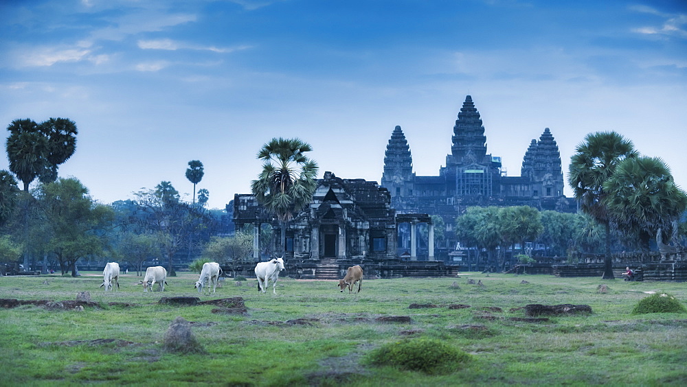 Temple Complex of Angkor Wat, Angkor, UNESCO World Heritage Site, Siem Reap, Cambodia, Indochina, Southeast Asia, Asia 