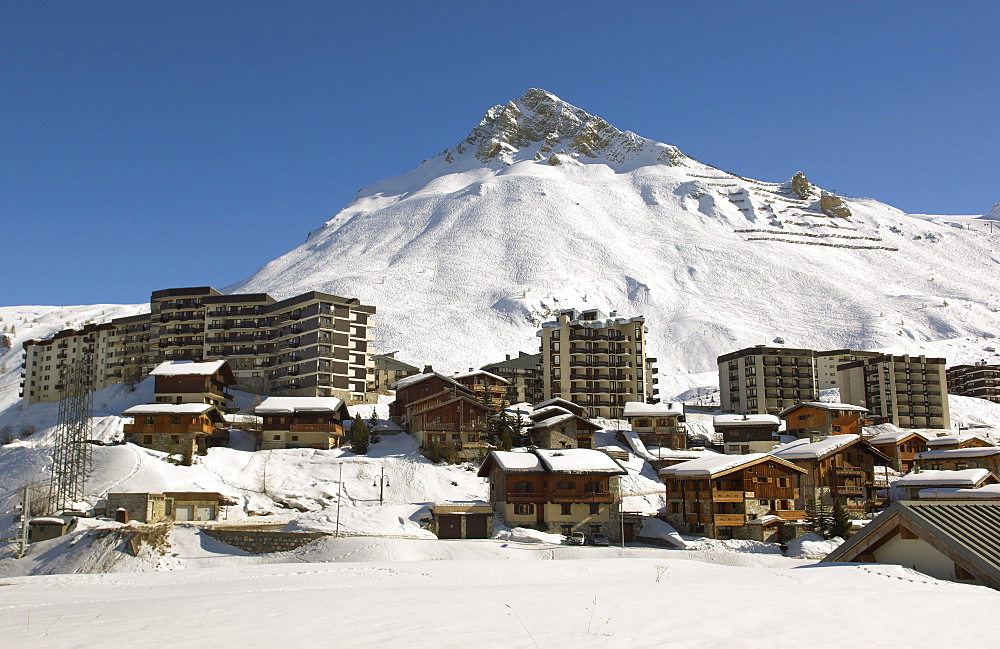 Alpine Ski resort, Tignes-le-Lac, Tignes, Savoie, Rhone-Alpes, French Alps, France, Europe