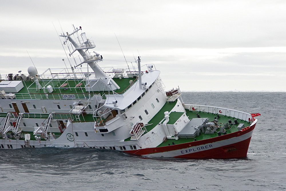 Images of the rescue of 154 people from the sinking expedition ship Explorer in Antarctica