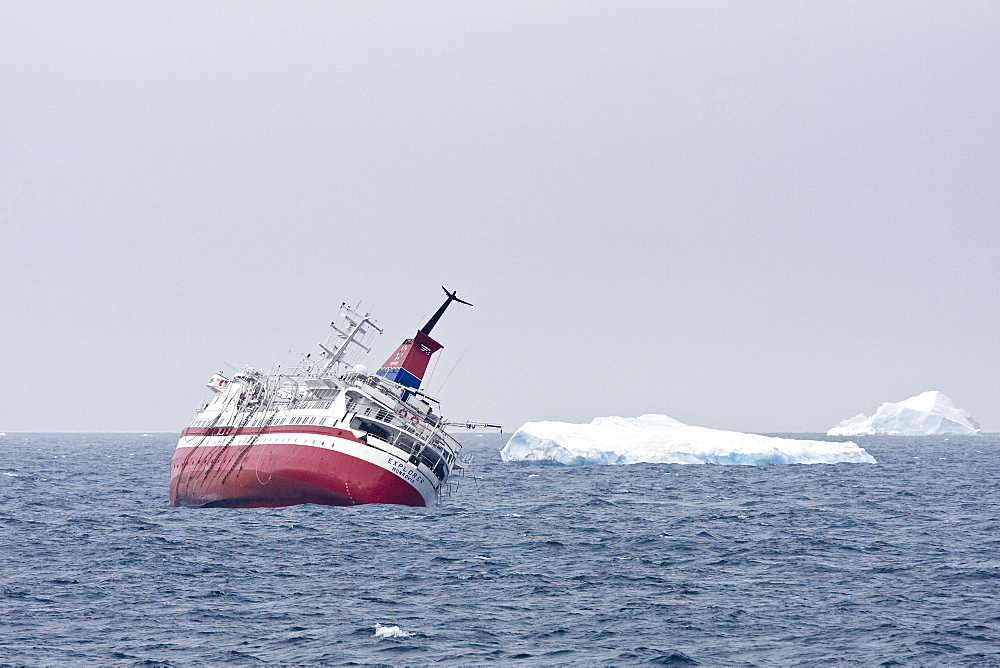 Images of the rescue of 154 people from the sinking expedition ship Explorer in Antarctica