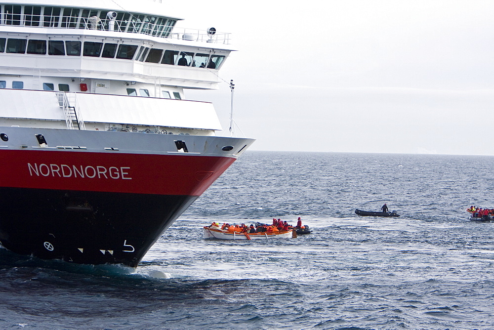 Images of the rescue of 154 people from the sinking expedition ship Explorer in Antarctica