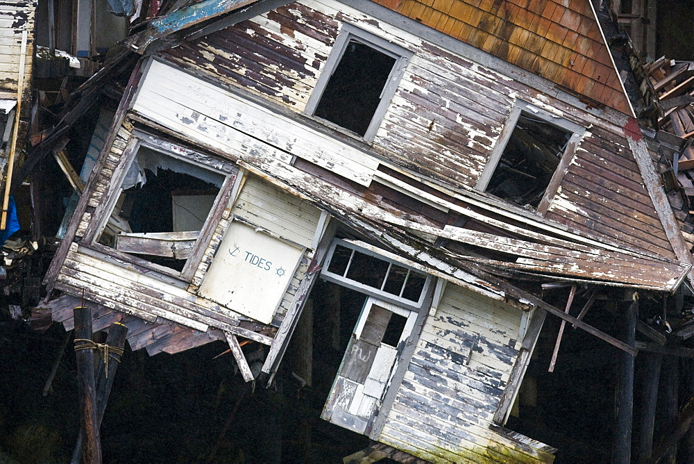 Views of the dilapidates former cannery site at Butedale along the inside passage in British Columbia, Canada, Pacific Ocean.   (rr)