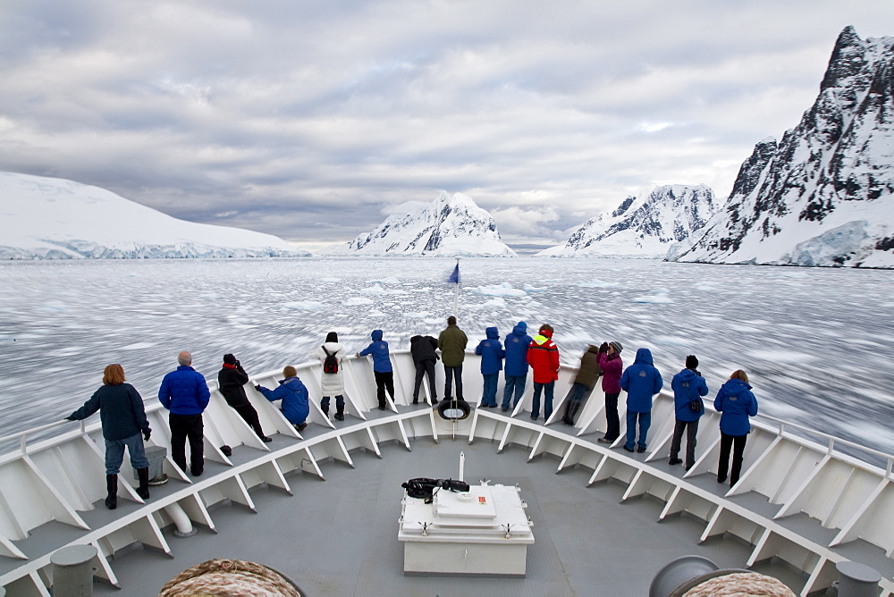 Guests from the Lindblad Expedition ship National Geographic Explorer, Antarctica