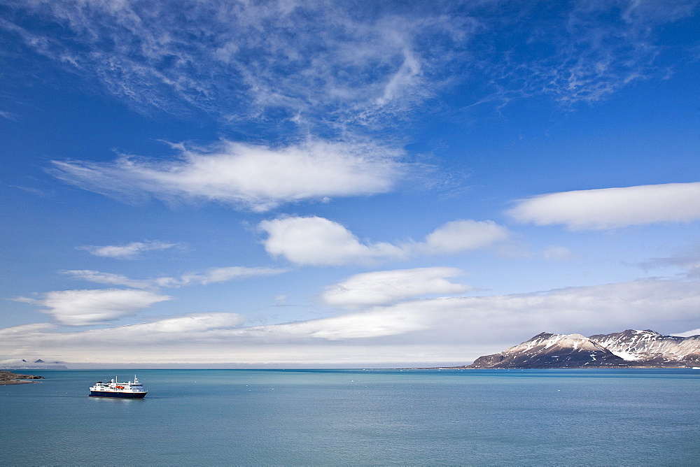 The Lindblad Expedition ship National Geographic Explorer, Svalbard Archipelago, Antarctica