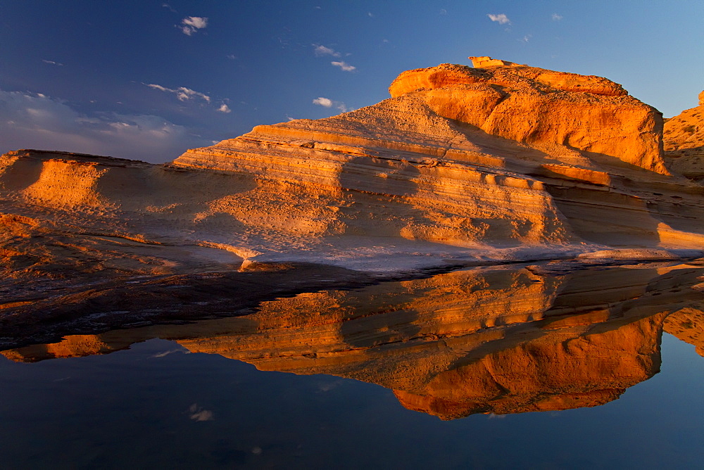 Sunrise for photographers on Punta Colorado on Isla San Jose in the Gulf of California (Sea of Cortez), Baja California Sur, Mexico. 