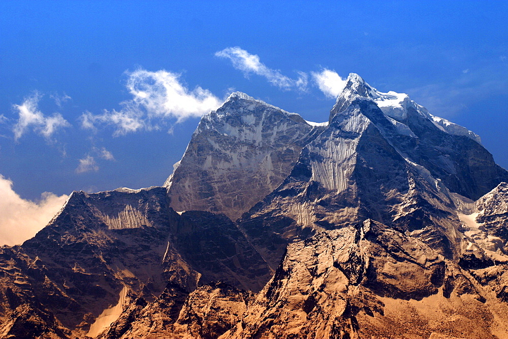 Everest Trail Scenic. Mountains, Prayer Flags, Stone prayer carvings.