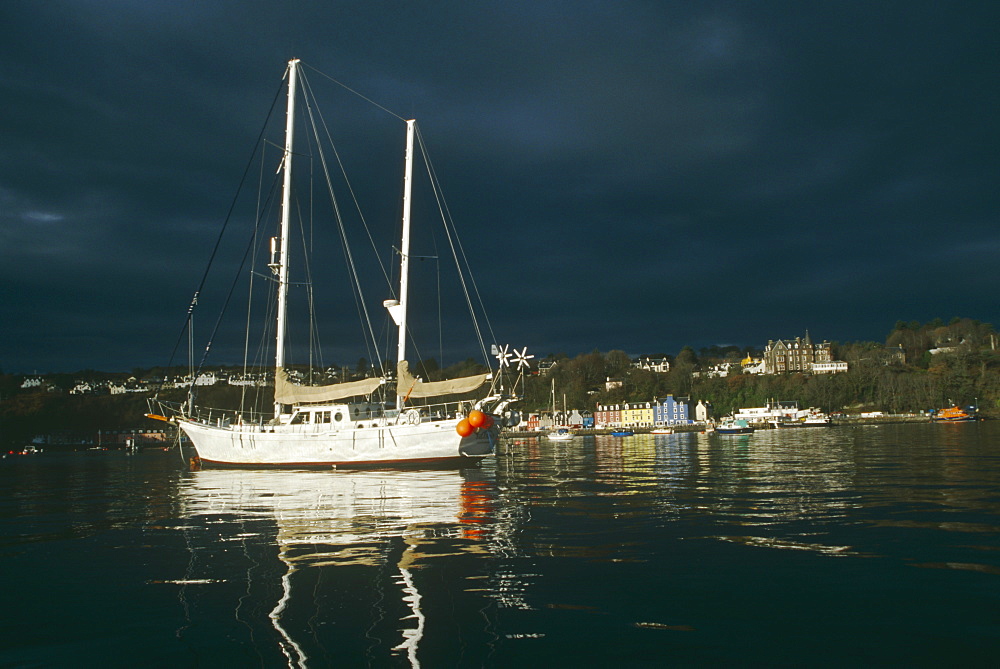 Research yacht in Tobermory Bay.  'Silurian' is the research vessel of the Hebridean Whale and Dolphin Trust, based in Tobermory.  Isle of Mull, Scotland