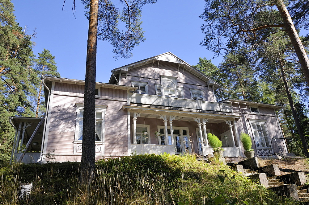 The Czarina's villa, built in 1898 in the grounds of the long established Valtion Hotel, Punkaharju esker, Lake Saimaa, Finland, Scandinavia, Europe