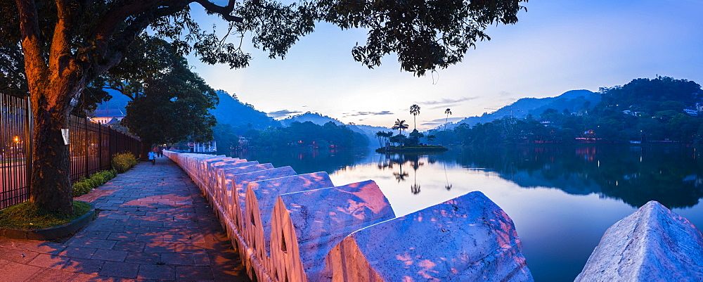 Kandy Lake and the Clouds Wall (Walakulu Wall) at sunrise, Kandy, Central Province, Sri Lanka, Asia 