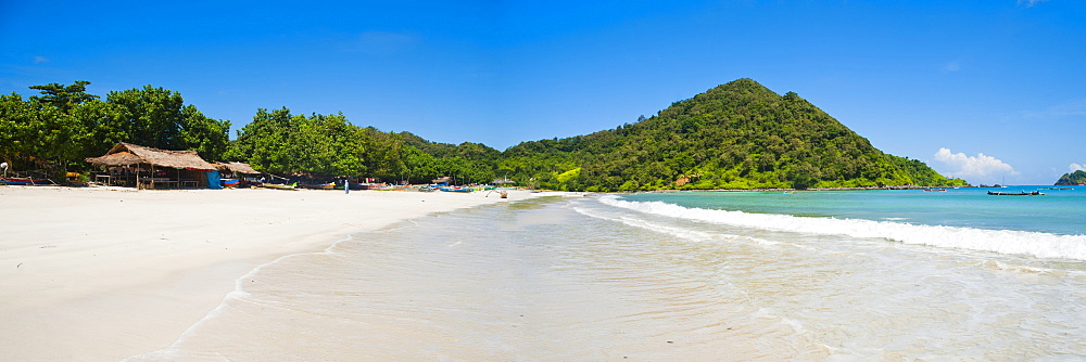 Selong Belanak Beach, Lombok, a panorama of the perfect white sandy beach in the South of Lombok, Indonesia, Southeast Asia, Asia