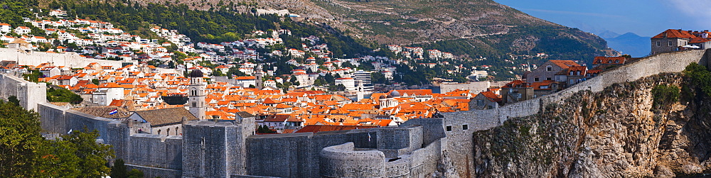 Dubrovnik and the City Walls, UNESCO World Heritage Site, from Fort Lovrijenac, Dubrovnik, Dalmatian Coast, Croatia, Europe 