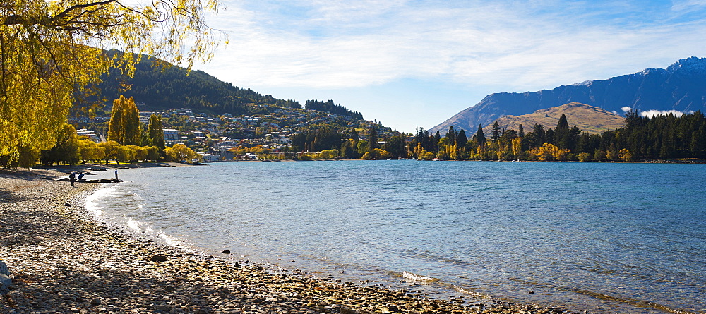 Queenstown Bay and Lake Wakatipu panorama, Otago, South Island, New Zealand, Pacific 