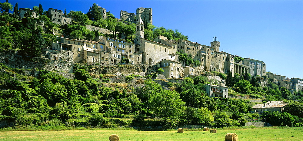 Montbrun-les-Bains, Haute Alpes, Provence, France, Europe