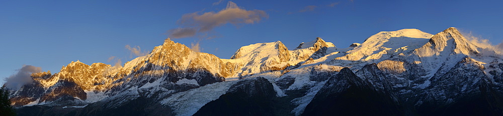 Panorama of Aiguilles du Chamonix, Aiguille du Midi, Mont Blanc du Tacul, Mont Maudit, Mont Blanc and Aiguille du Gouter, Mont Blanc range, Chamonix, Savoy, France