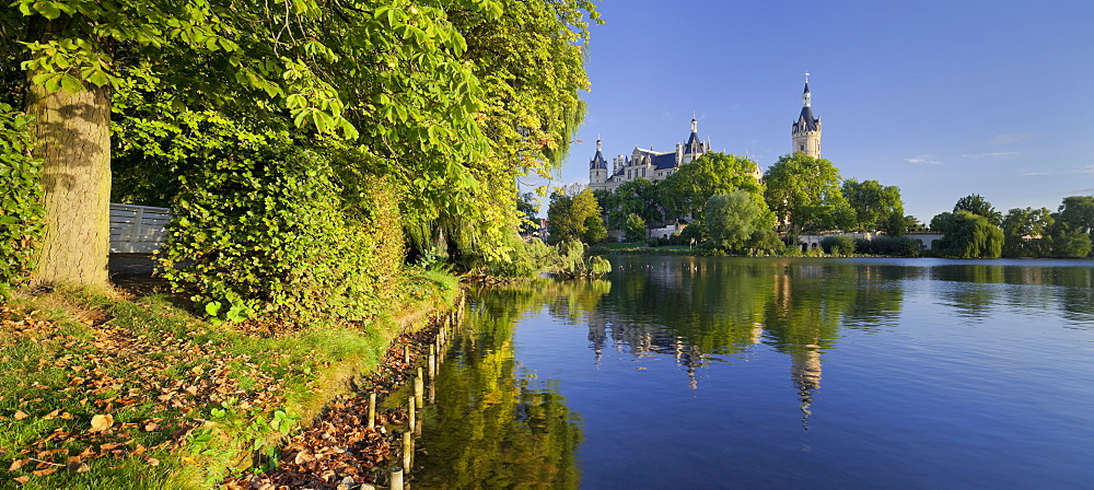 Schwerin castle, Schlossinsel, Schwerin, Innensee, Mecklenburg-Vorpommern, Germany