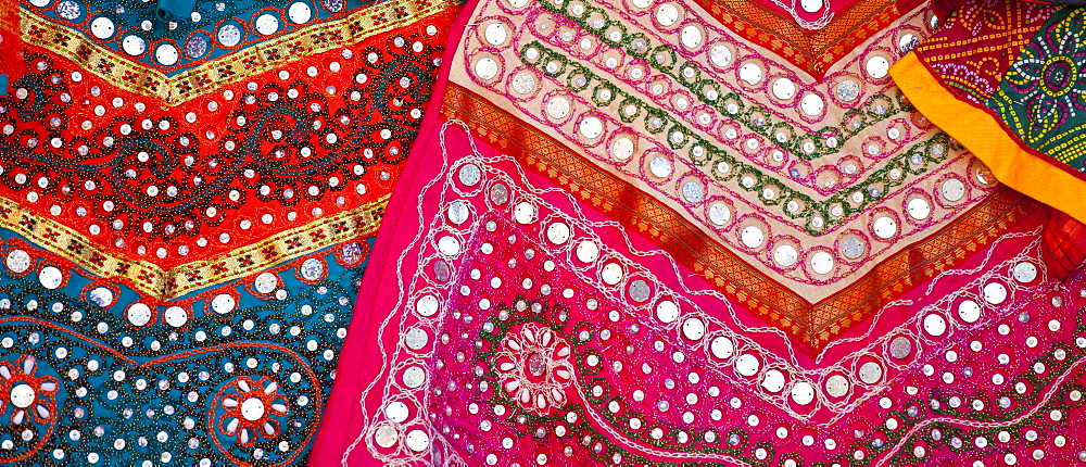 Traditional muslim garments on display at stall in bazaar in Jaipur, Rajasthan, Northern India