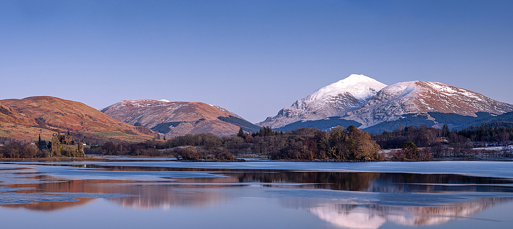 Ben Lui and Kilchurn Castle across Loch Awe, Loch Awe, Argyll and Bute, Scottish Highlands, Scotland, United Kingdom, Europe