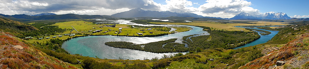 Rio Serrano and Los Cuernos del Paine, Torres del Paine National Park, Patagonia, Chile, South America