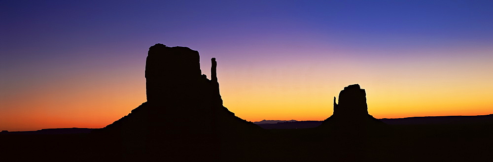 The Mittens, Monument Valley, Utah, United States of America (U.S.A.), North America