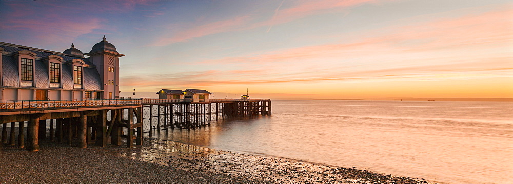 Penarth Pier, near Cardiff, Vale of Glamorgan, Wales, United Kingdom, Europe 