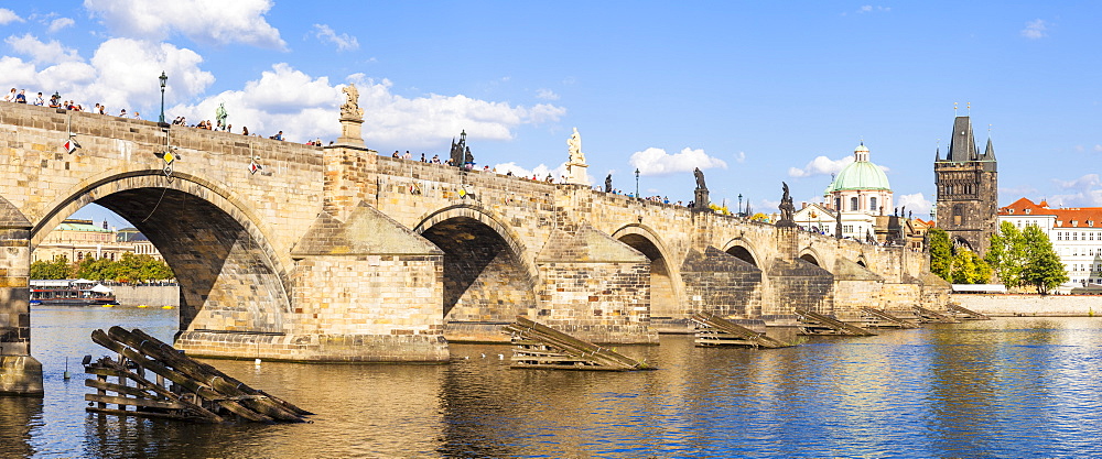 Charles Bridge with old town bridge tower and River Vltava, UNESCO World Heritage Site, Prague, Czech Republic, Europe