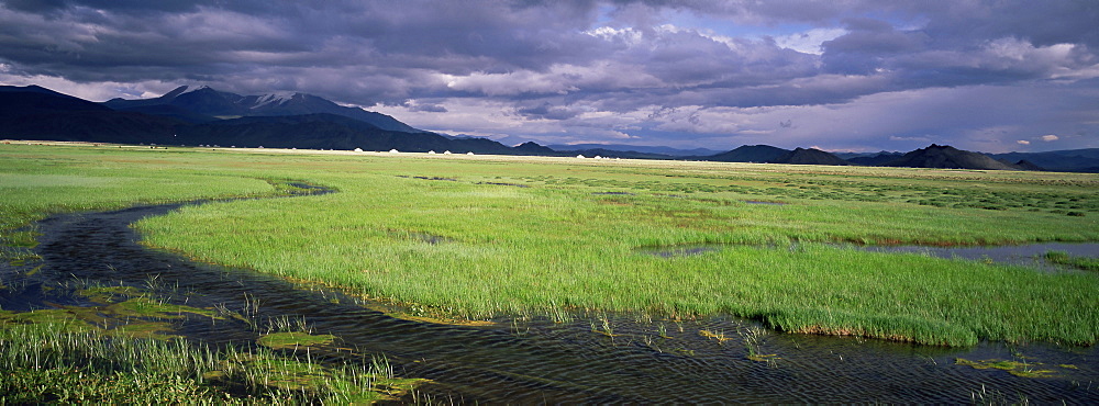 Kazakh camp, Tolbo, Bayan Olgi Province, Mongolia, Central Asia, Asia