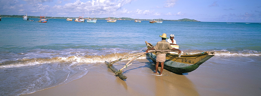 Beach at Weligama, south coast, Sri Lanka, Indian Ocean, Asia