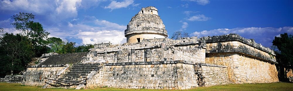 Chichen Itza Caracol Observatory Yucatan Mexico