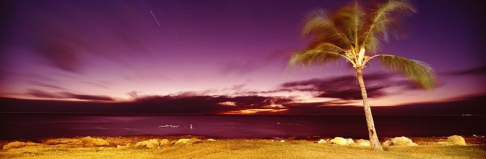 USA, Hawaii, Oahu, Sea in the evening