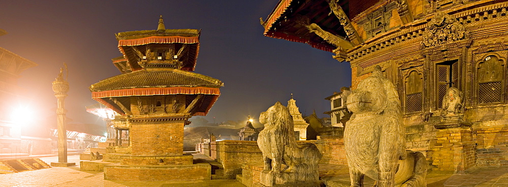 Durbar Square before dawn, lion statues flank steps to Jagan Naryan Mandir, UNESCO World Heritage Site, Patan, Kathmandu valley, Nepal, Asia