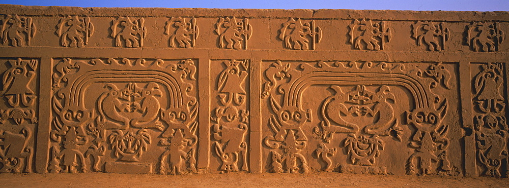 Chimu culture Chan Chan, 1300-1464AD, capital and world's largest adobe city on 20 sq km near Trujillo relief in Huaca del Dragon (Rainbow Temple), Peru