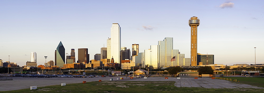 Dallas city skyline and the Reunion Tower, Texas, United States of America, North America