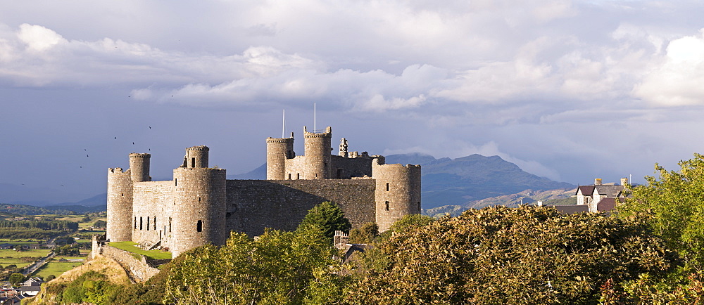 Harlech Castle, UNESCO World Heritage Site, Snowdonia National Park, Gwynedd, Wales, United Kingdom, Europe