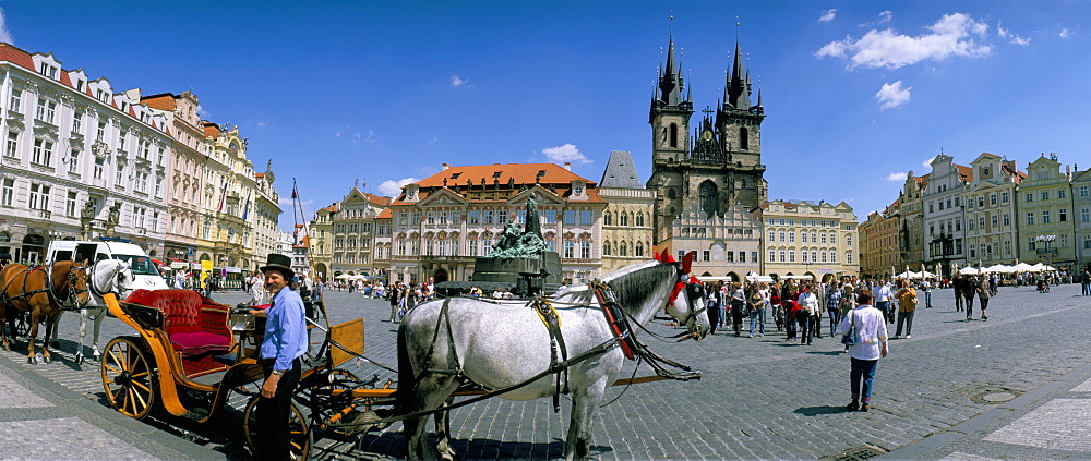 Staromestske Namesti (Old Town Square), Prague, Czech Republic, Europe