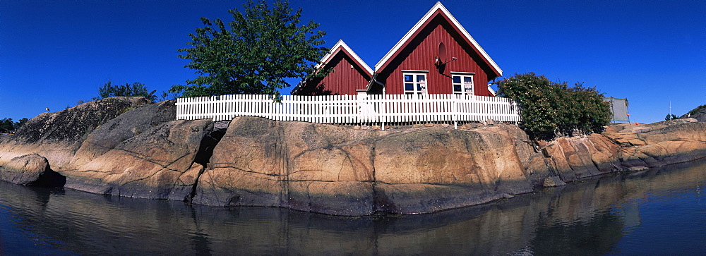 Summer cottage on island along Sandefjordsfjord, Vestfold, Norway, Scandinavia, Europe