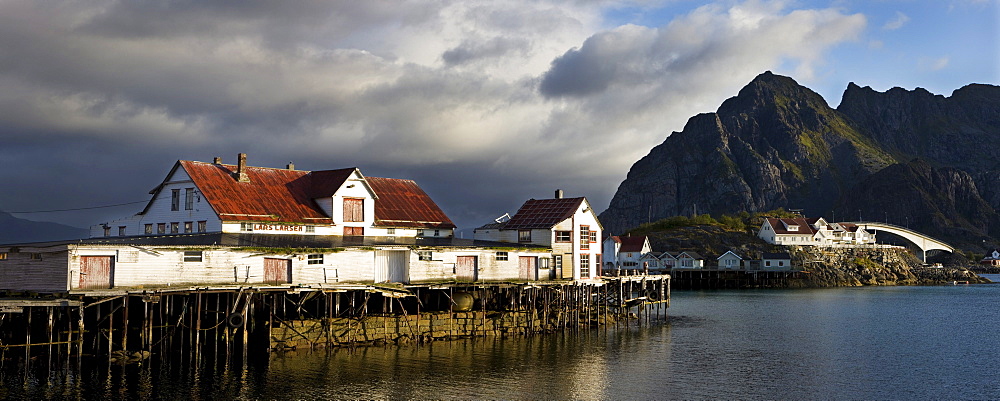 Henningsvaer, island of Vestvagoya, Lofoten, Norway, Scandinavia, Europe