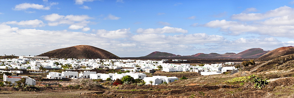 Uga in the middle of a volcanic landscape, Lanzarote, Canary Islands, Spain, Europe