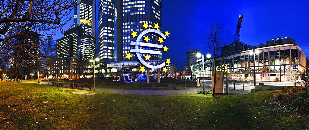 Euro sign in front of the ECB, European Central Bank, Frankfurt am Main, Hesse, Germany, Europe